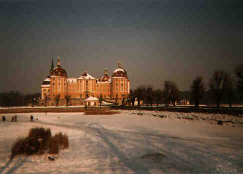 Jagdschloß Moritzburg bei Dresden im Winter